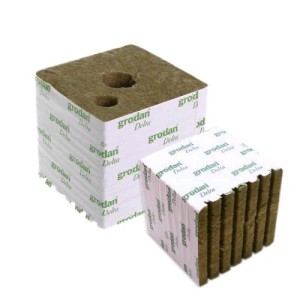 Cubetto Lana Di Roccia 15X15X15 cm con Foro Ø4 cm Grodan