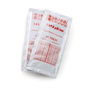 Hanna Box 25 Beutel Kalibrierlösung EC 1,413 Einmalgebrauch 20 ml HI70031P Hanna Instruments