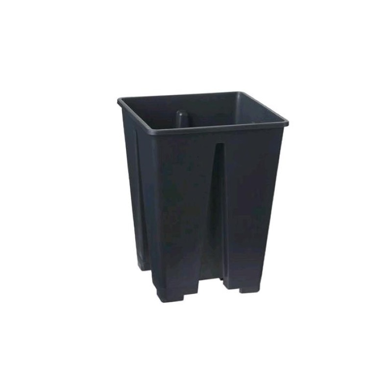 Vaso Quadrato in Plastica 2,5 L 13X13X18 cm P & B